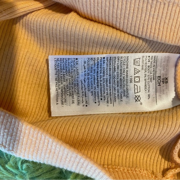 Old Navy Orange Scoop Neck ‘First-Layer’ Tank Top - Picture 4 of 6
